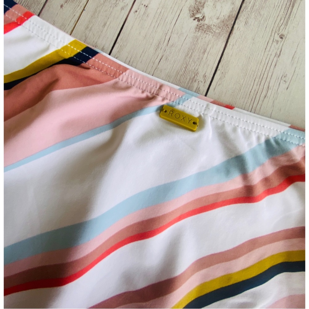 ๐ Roxy PT Beach Classics High Waist High Leg Bikini Bottom - Picture 9 of 10